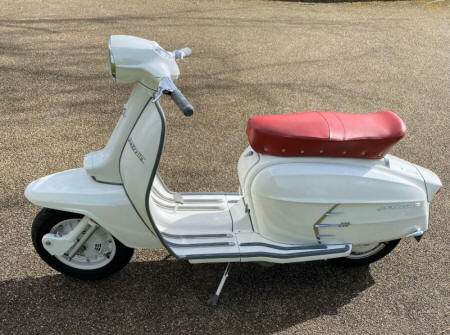Lambretta SX 200 in Original White