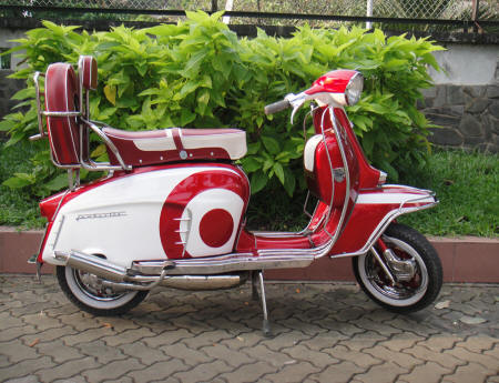 Lambretta LIS in Red/White MOD Target