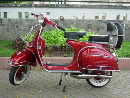 Vespa VBC Super 150 in Red